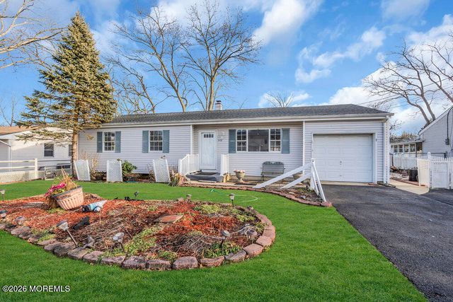 2432 Woodland Road, Manchester, NJ 08759