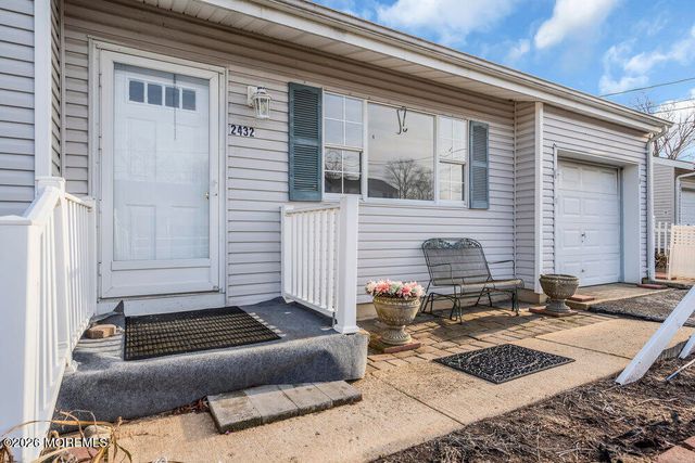 2432 Woodland Road, Manchester, NJ 08759