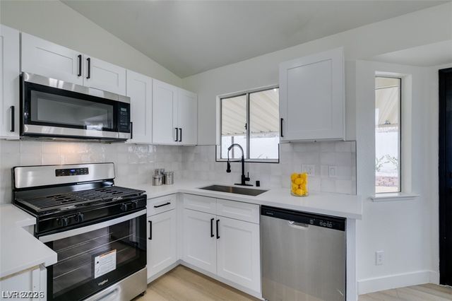 598 Jackson Drive, Henderson, NV 89014