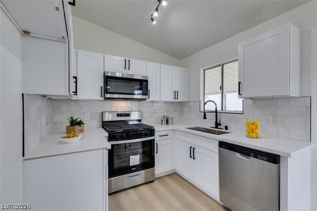 598 Jackson Drive, Henderson, NV 89014