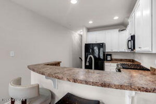 3 Kyle Drive, Tinton Falls, NJ 07712