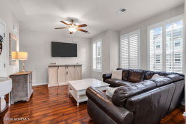 3 Kyle Drive, Tinton Falls, NJ 07712