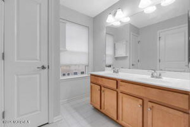 3 Kyle Drive, Tinton Falls, NJ 07712