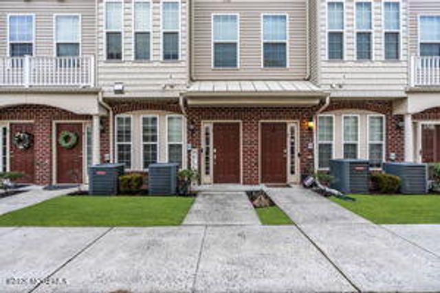 3 Kyle Drive, Tinton Falls, NJ 07712