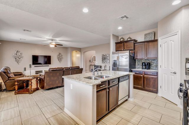 14713 Rockbridge Avenue, El Paso, TX 79938