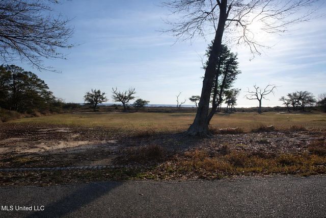 Seacliff Boulevard, Ocean Springs, MS 39564