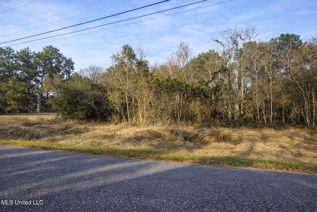 Seacliff Boulevard, Ocean Springs, MS 39564