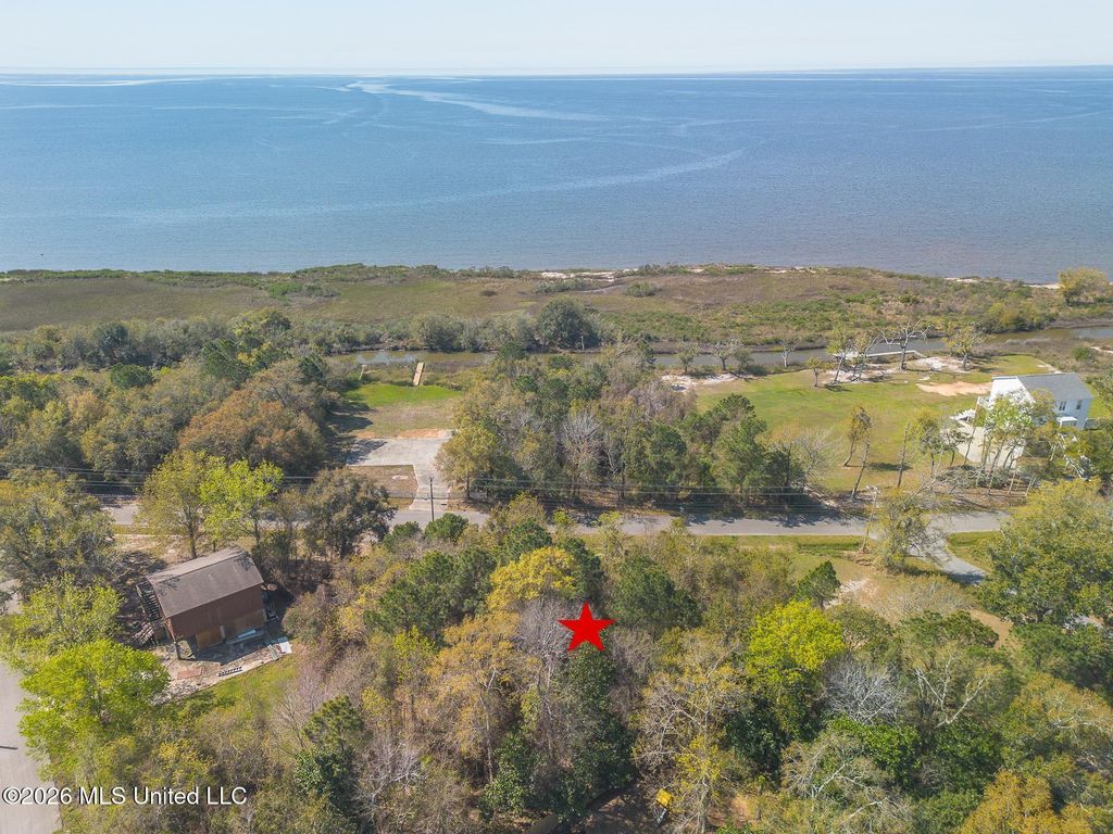 Seacliff Boulevard, Ocean Springs, MS 39564