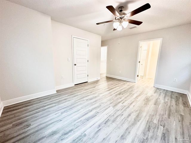 8630 Meadow Flower Ln, Pensacola, FL 32514