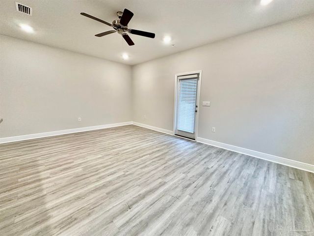 8630 Meadow Flower Ln, Pensacola, FL 32514