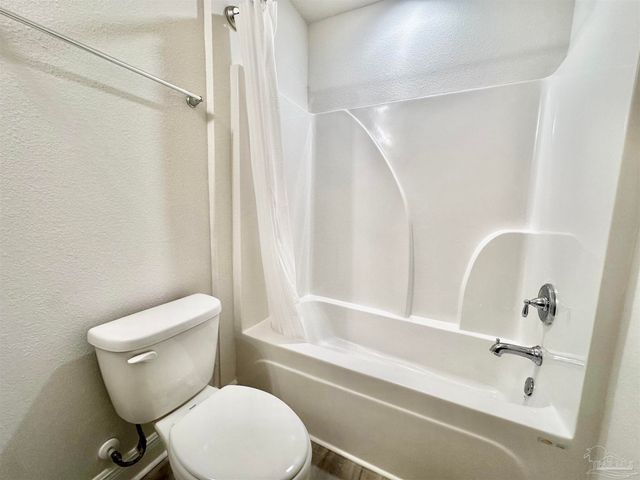 8630 Meadow Flower Ln, Pensacola, FL 32514