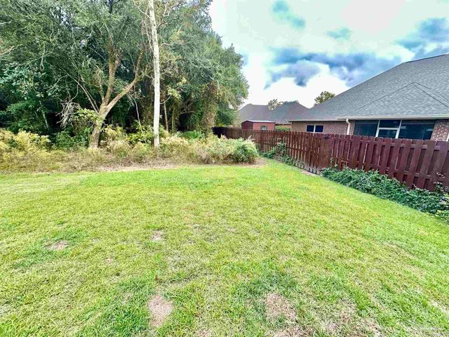 8630 Meadow Flower Ln, Pensacola, FL 32514