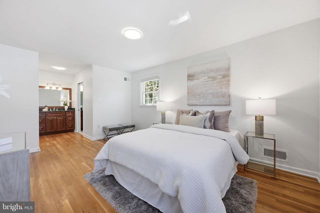 11708 ROSALINDA DR, Potomac, MD 20854