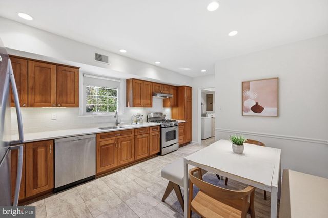 11708 ROSALINDA DR, Potomac, MD 20854