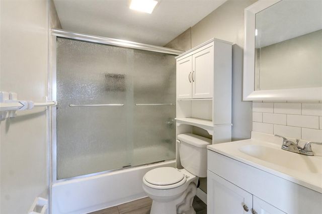 922 LAKE DESTINY ROAD E, Altamonte Springs, FL 32714