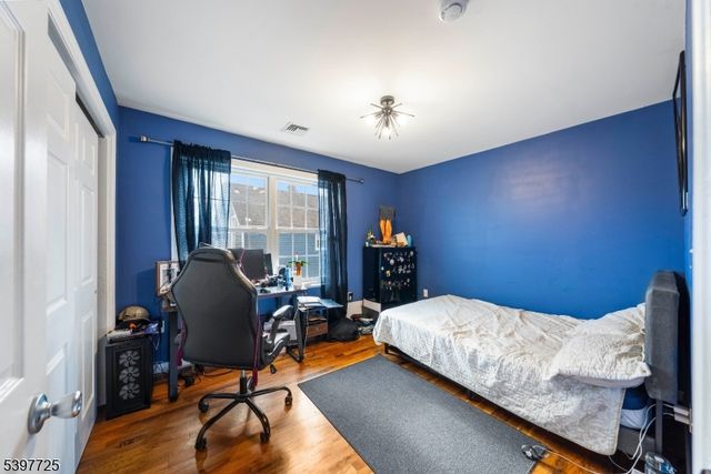 226 Pennsylvania Railroad A, Linden City, NJ 07036