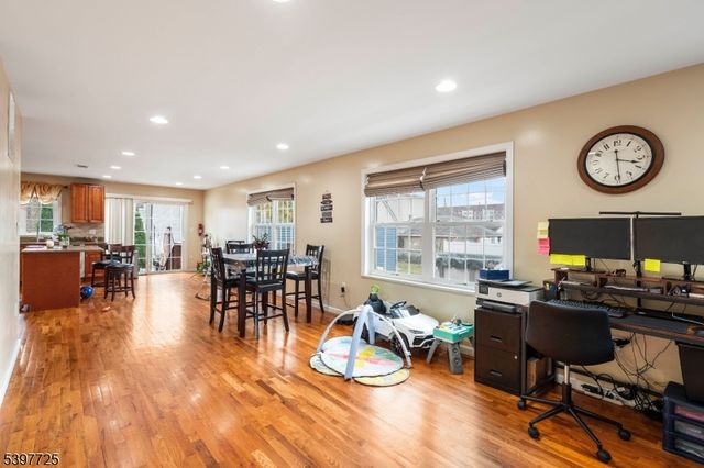 226 Pennsylvania Railroad A, Linden City, NJ 07036