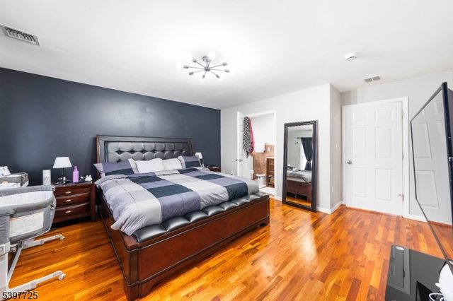 226 Pennsylvania Railroad A, Linden City, NJ 07036