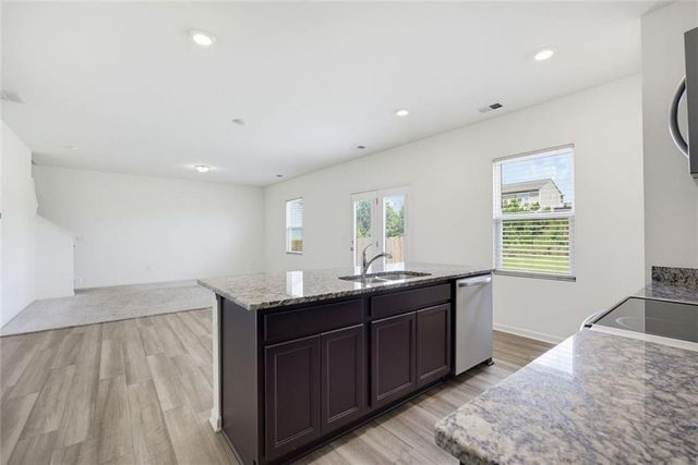 611 NW Revenna Way NW, Cartersville, GA 30120