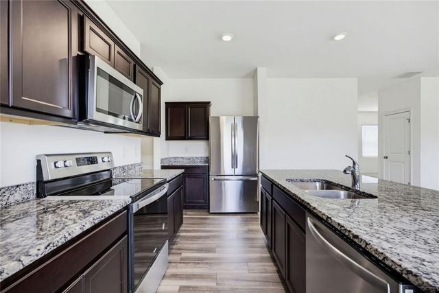 611 NW Revenna Way NW, Cartersville, GA 30120