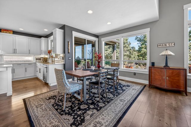2572 NW Pine Terrace Drive, Bend, OR 97703