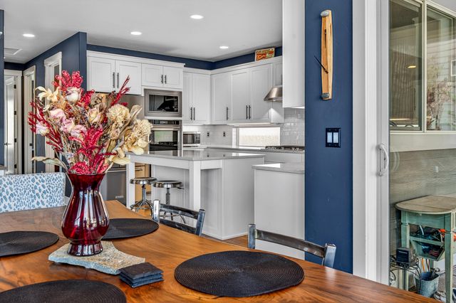 2572 NW Pine Terrace Drive, Bend, OR 97703