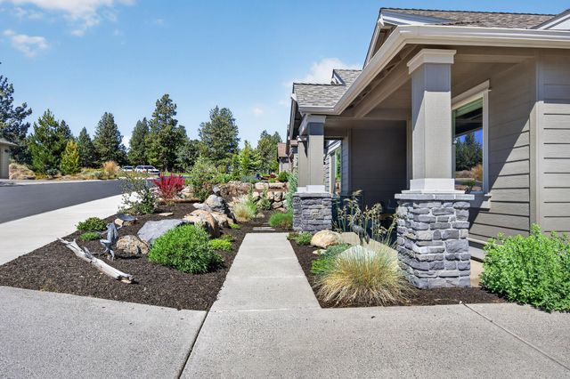 2572 NW Pine Terrace Drive, Bend, OR 97703