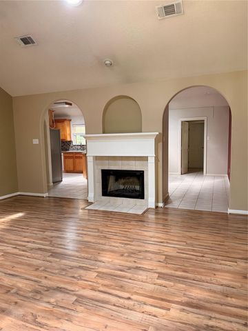 32810 Westwood Square West Drive, Magnolia, TX 77354