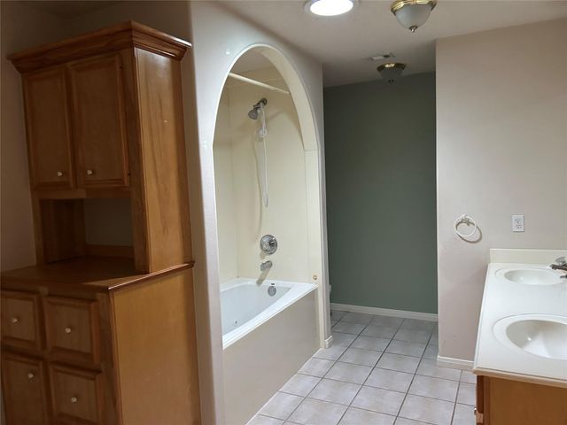 32810 Westwood Square West Drive, Magnolia, TX 77354