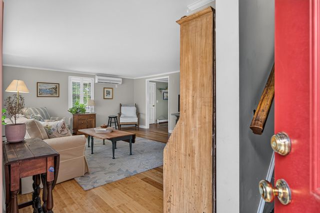 45 Ludlam Street, Falmouth, MA 02540