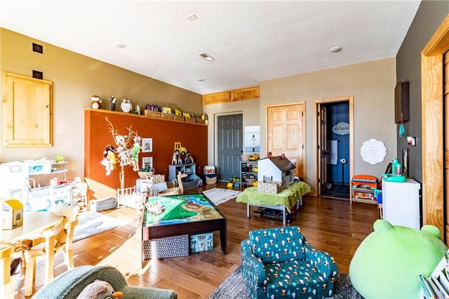 1193 SE 23 Highway, Windsor, MO 65360