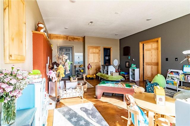 1193 SE 23 Highway, Windsor, MO 65360