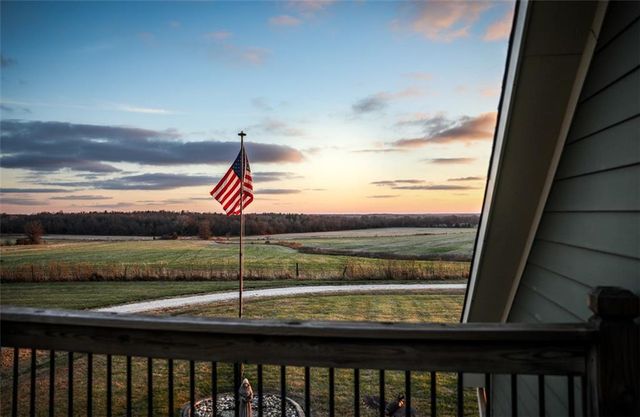 1193 SE 23 Highway, Windsor, MO 65360