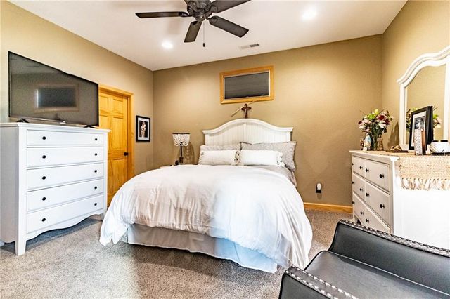 1193 SE 23 Highway, Windsor, MO 65360