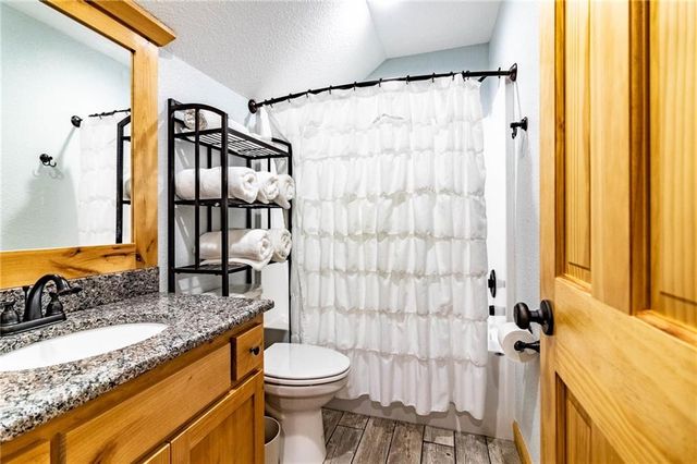 1193 SE 23 Highway, Windsor, MO 65360