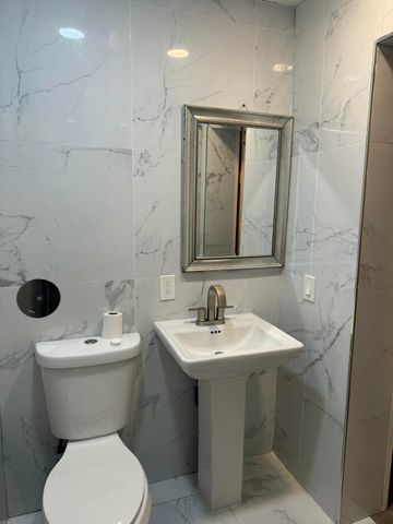 605 S 12th Street Efficiency In Back, Lantana, FL 33462