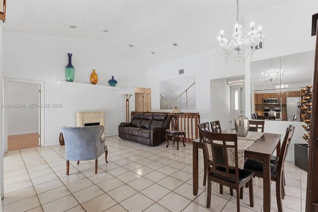 8165 NW 187th Ter, Hialeah, FL 33015