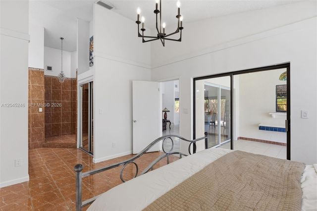 8165 NW 187th Ter, Hialeah, FL 33015
