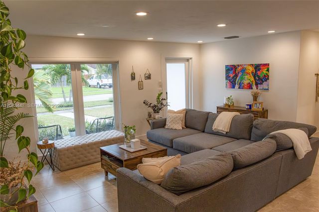 18124 SW 92nd Court, Palmetto Bay, FL 33157