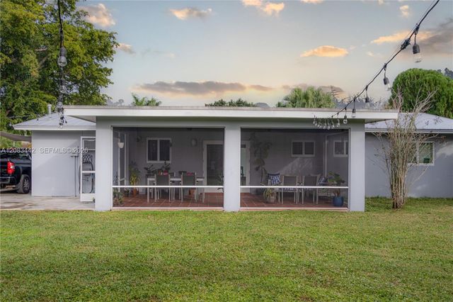 18124 SW 92nd Court, Palmetto Bay, FL 33157