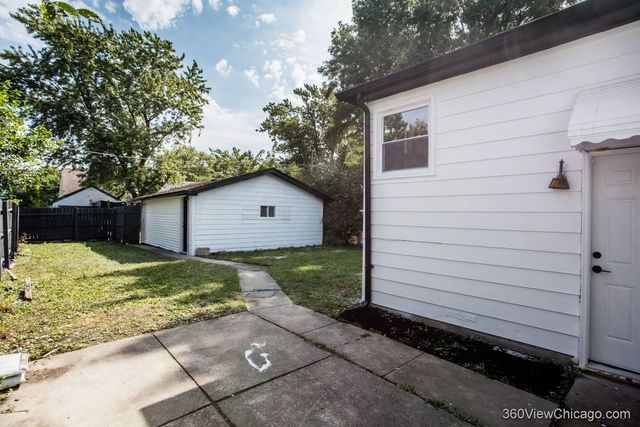 14921 Oakdale Avenue, Harvey, IL 60426