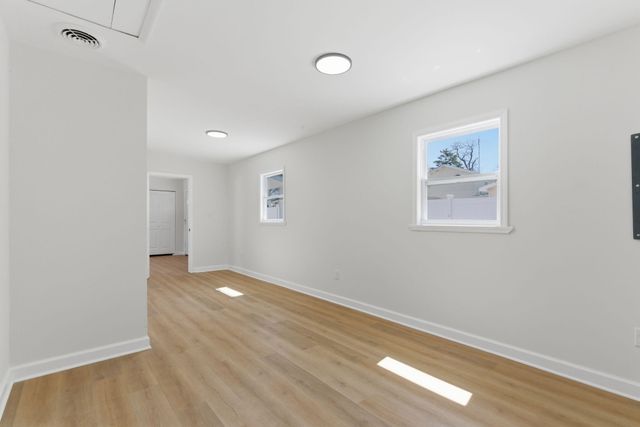 207 Harrington Avenue, Crown Point, IN 46307