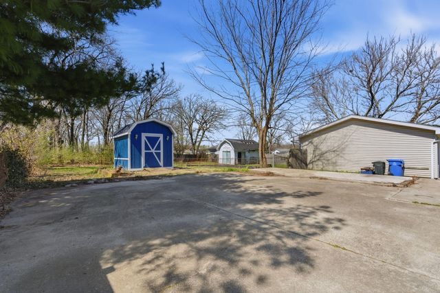 207 Harrington Avenue, Crown Point, IN 46307