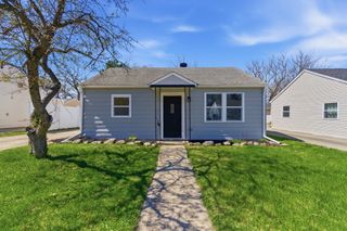 207 Harrington Avenue, Crown Point, IN 46307