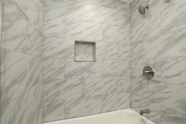 5504 La Branch Street 16, Houston, TX 77004