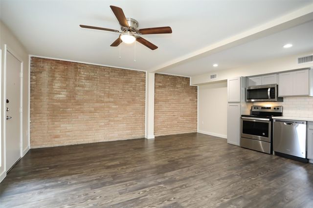 5504 La Branch Street 16, Houston, TX 77004