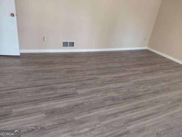 545 Oak Valley Drive, Riverdale, GA 30274