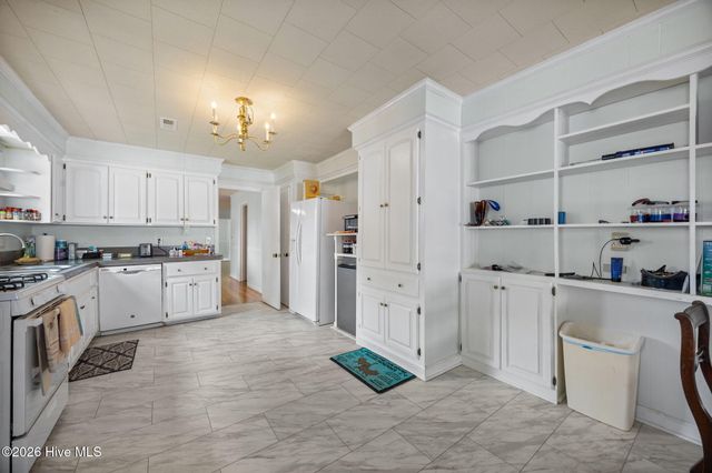 225 N 6th Street, Aurora, NC 27806