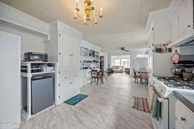 225 N 6th Street, Aurora, NC 27806