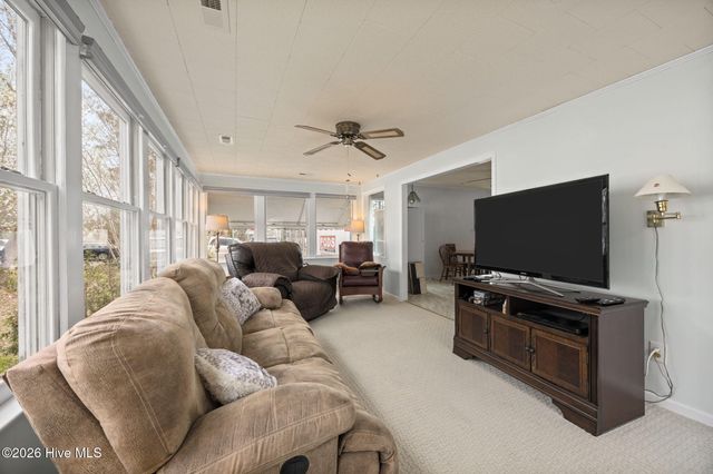 225 N 6th Street, Aurora, NC 27806